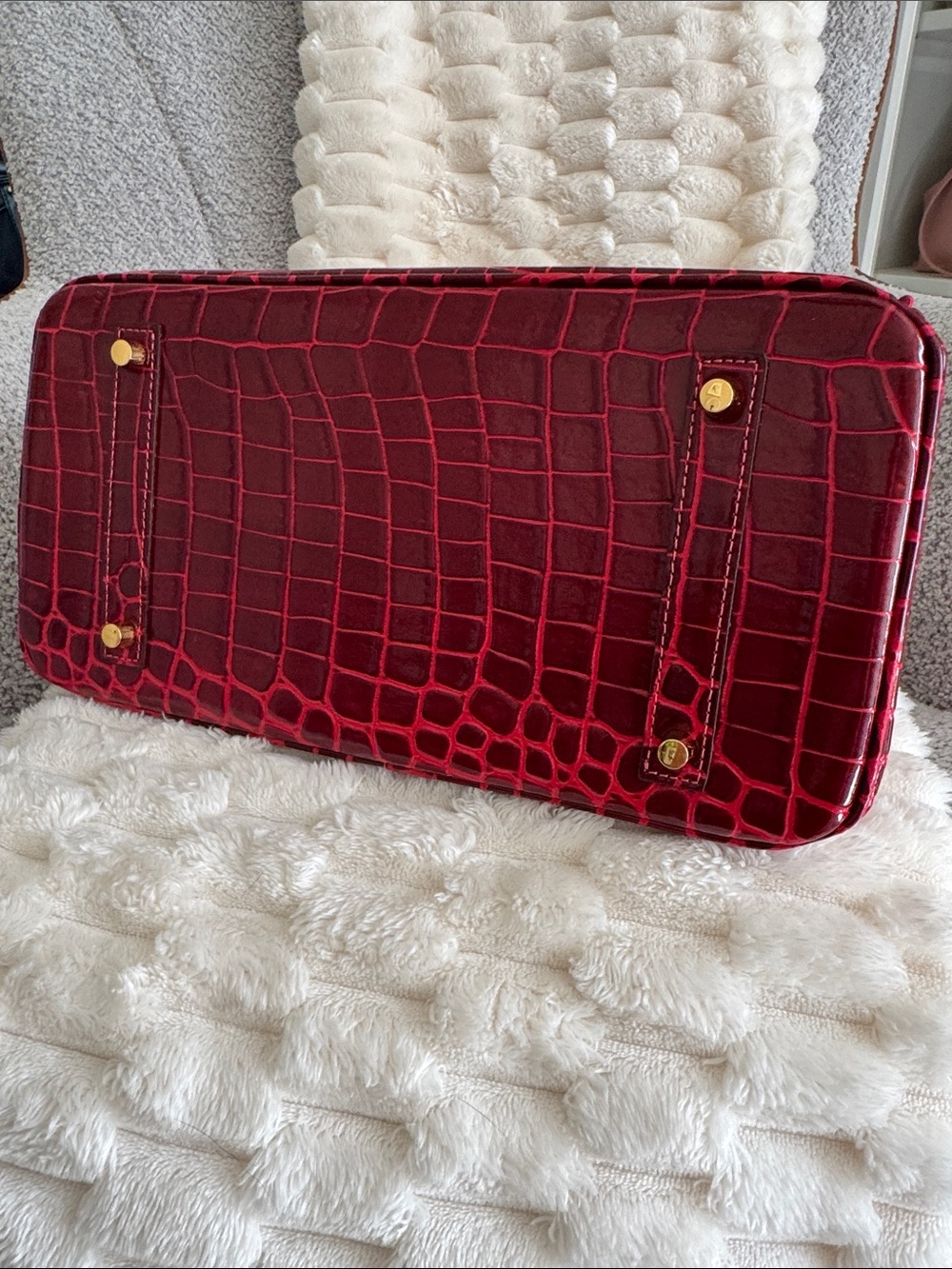 Burgundy Croc-Embossed Tote Bag with Gold Hardware, 30 cm (11.8 inches). - Picture 5 of 12